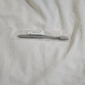 (NEW) Asiana Airlines Toothbrush & Toothpaste